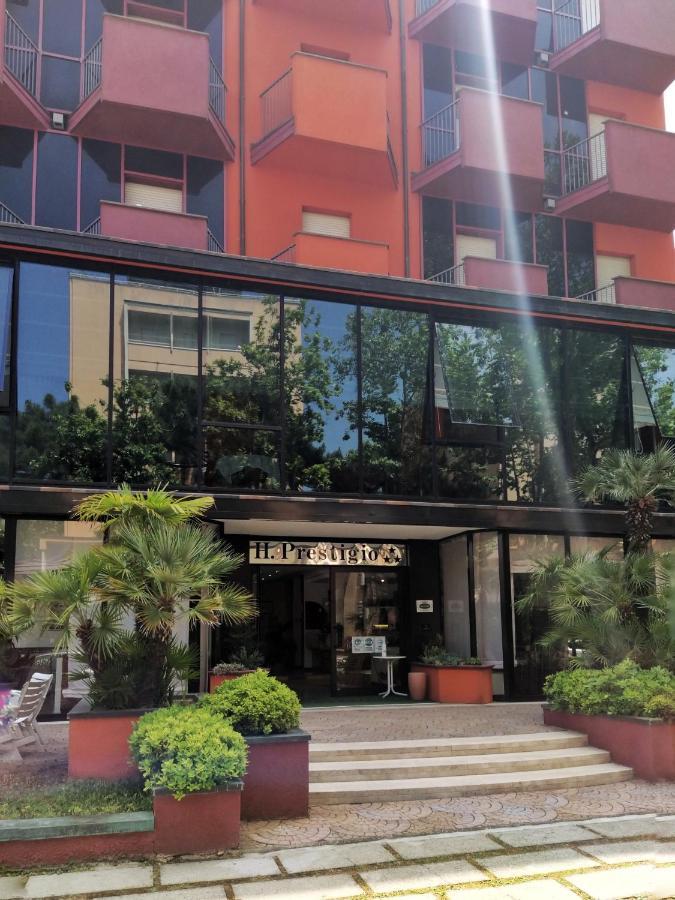 Hotel Prestigio Cesenatico Exterior foto