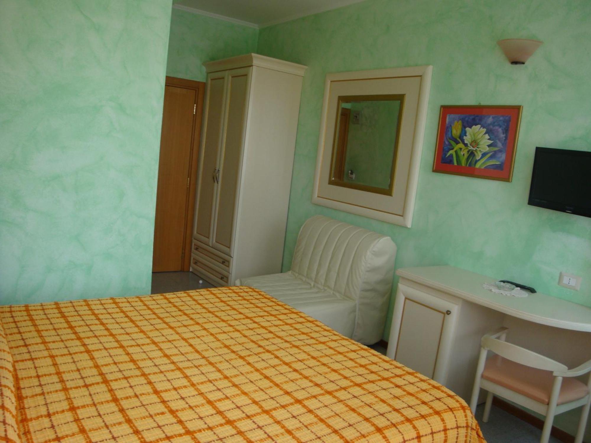 Hotel Prestigio Cesenatico Zimmer foto